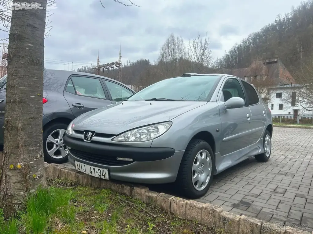 TUNING 127 tis.Km, JEDE PĚKNĚ, Peugeot 206, 2.0HDI