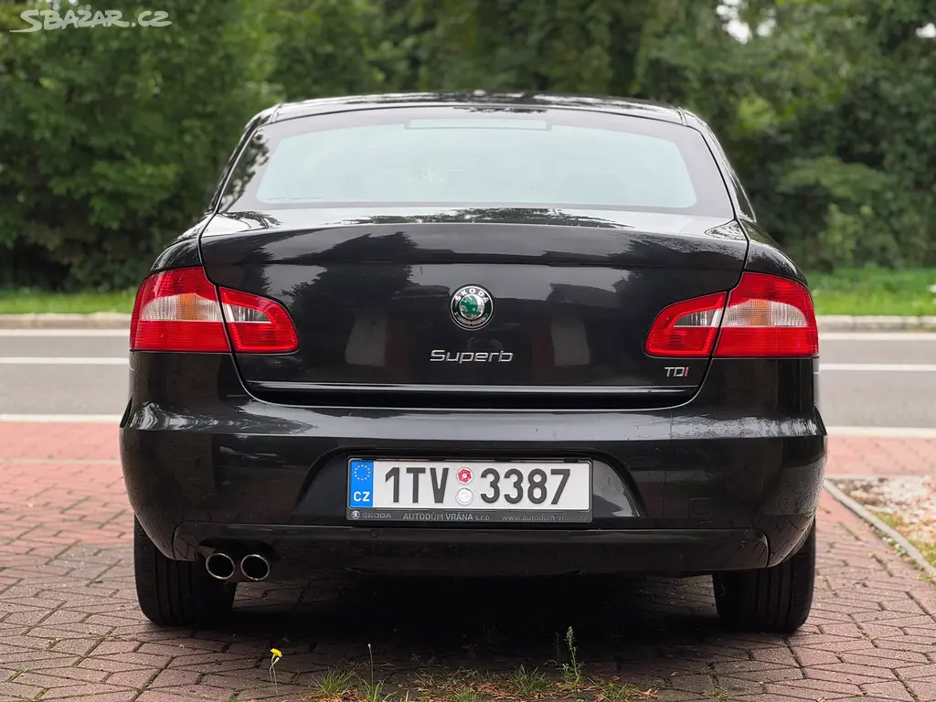 Škoda Superb 2.0TDi ČR čidla aut. klima - fotka 5