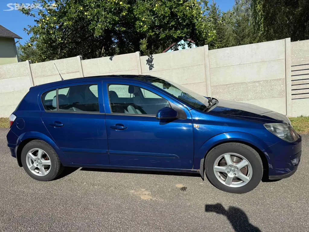 Opel Astra H, 1.4i, 66kw, rok 2004,najeto 154 tis. - fotka 2