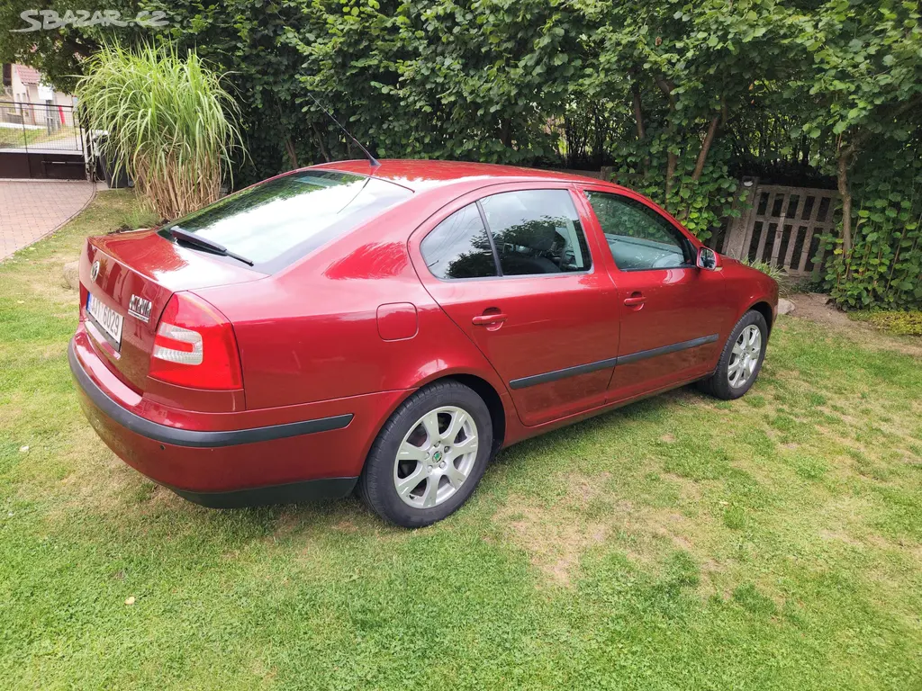 Škoda Octavia II 1.9 TDI 77kW Elegance - fotka 4