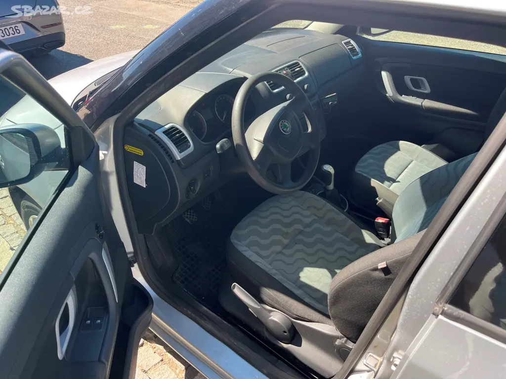 Nova stk,serviska,1 majit,1.9 tdi 77kw,Škoda fabia - fotka 6