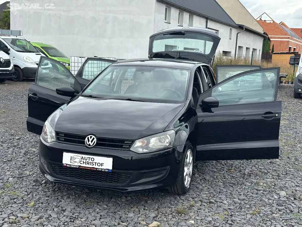Volkswagen Polo 1,2i (44kW) MANUÁLNÍ KLIMATIZACE - fotka 5