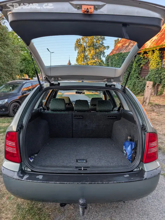 Škoda Octavia 1 benzin 2,0i - fotka 5