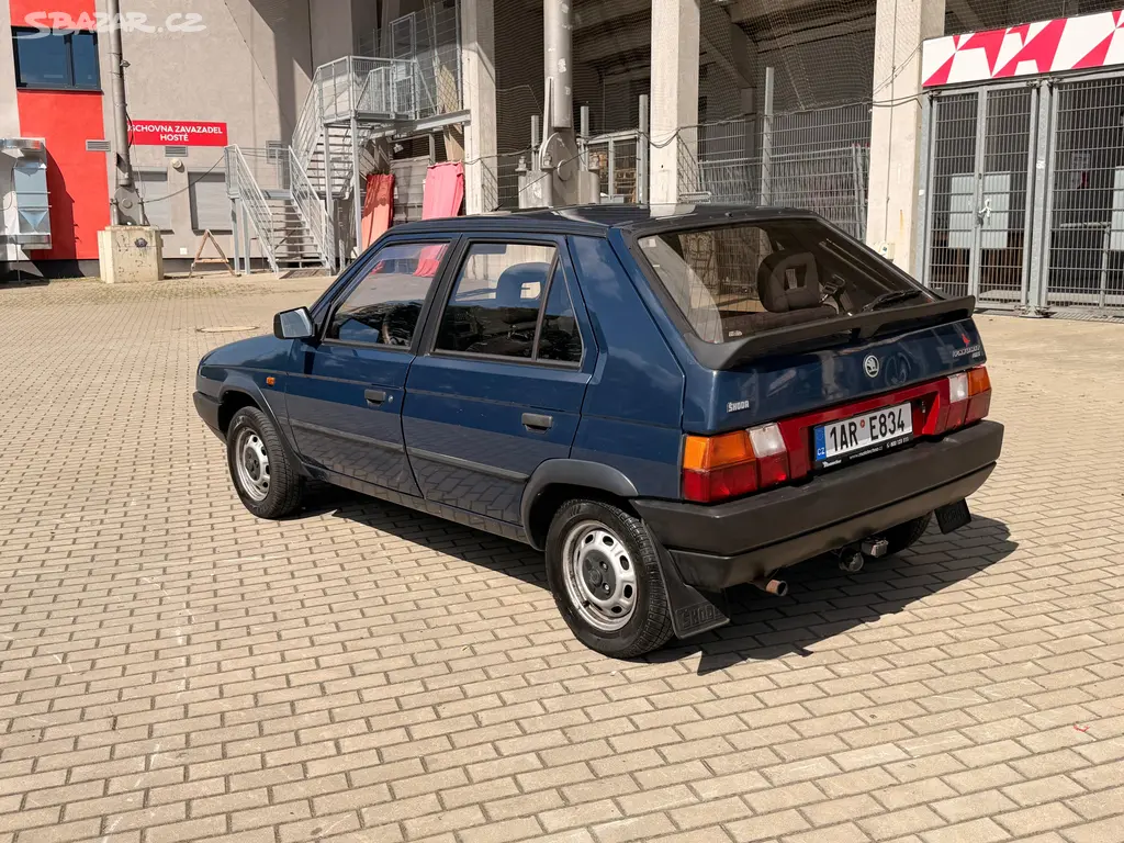 Škoda Favorit, 135GLX 85t.Km První Majitel - fotka 3
