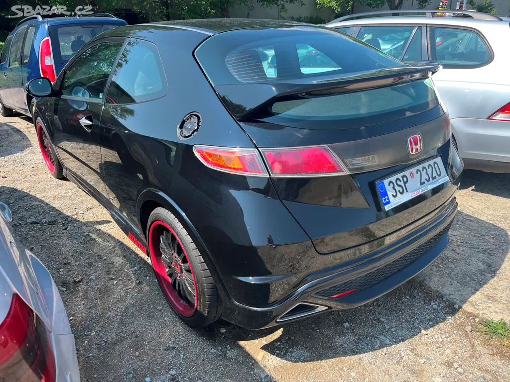 Sport Type R vzhled,Honda Civic 2.2CTDi 2008,103kW - fotka 4