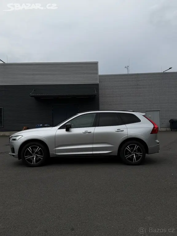 Volvo XC60 2,0 T5 AWD - fotka 3