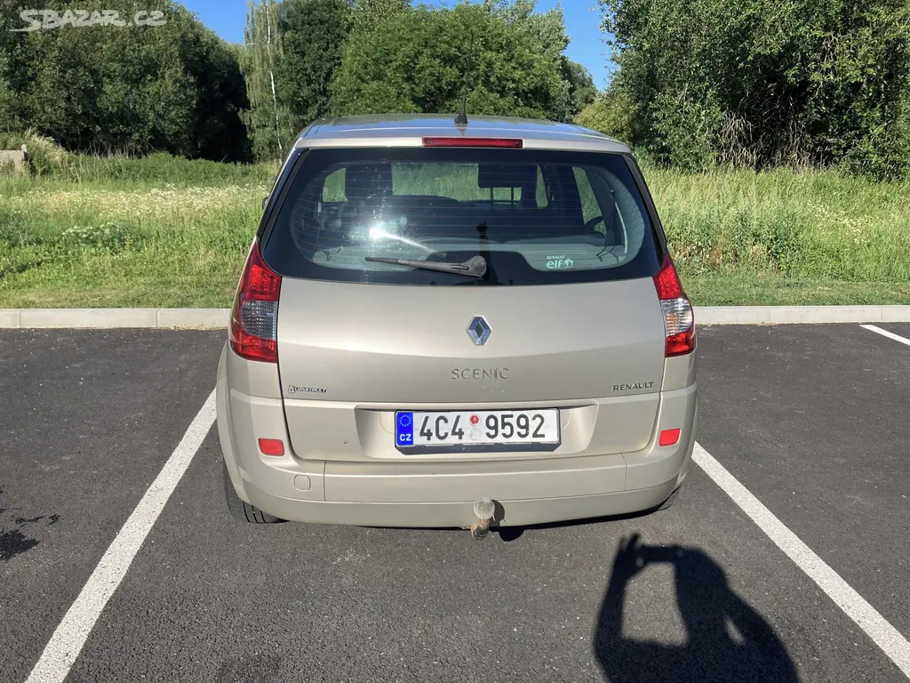 osobní automobil - fotka 3