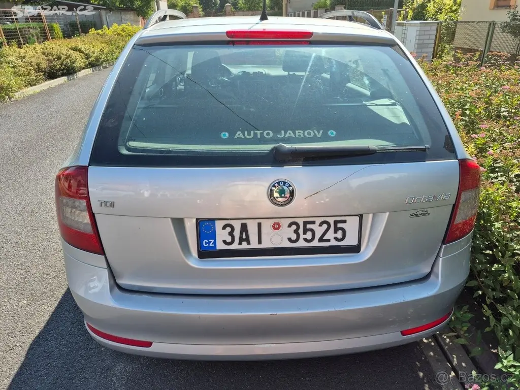 Škoda Octavia 1,6 TDI - fotka 2
