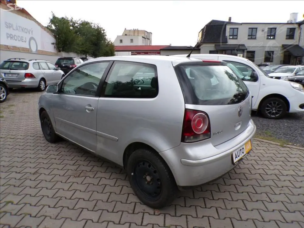 Volkswagen Polo 1,2 12V KLIMA - fotka 3