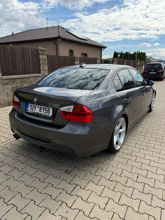 BMW E90 330i Manual Atmosférický řadový šestivál - fotka 3