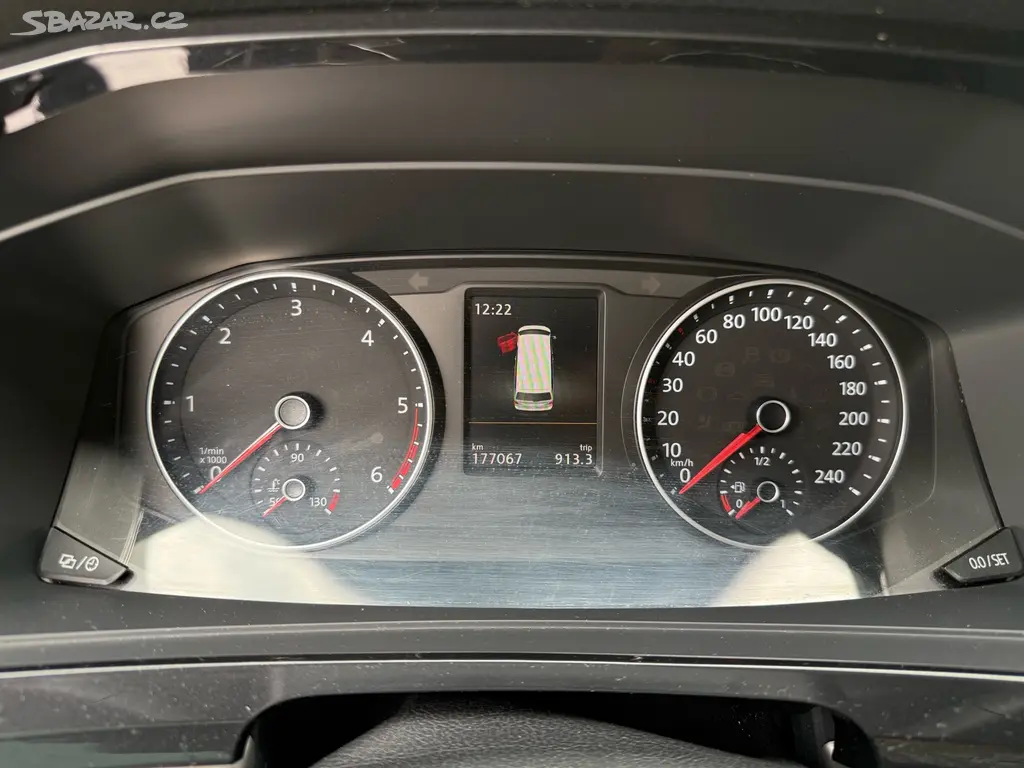 VOLKSWAGEN MULTIVAN T6 110 kW 4M PAN AMERICANA - fotka 6