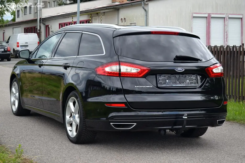 Ford Mondeo 2.0 TDCI 132kW Titanium LED Dynamic - fotka 2