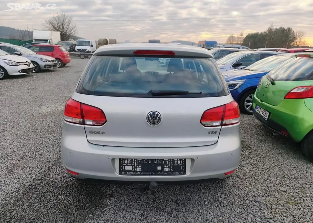 Volkswagen Golf 1.6 TDI Tempomat, Klima nafta - fotka 6