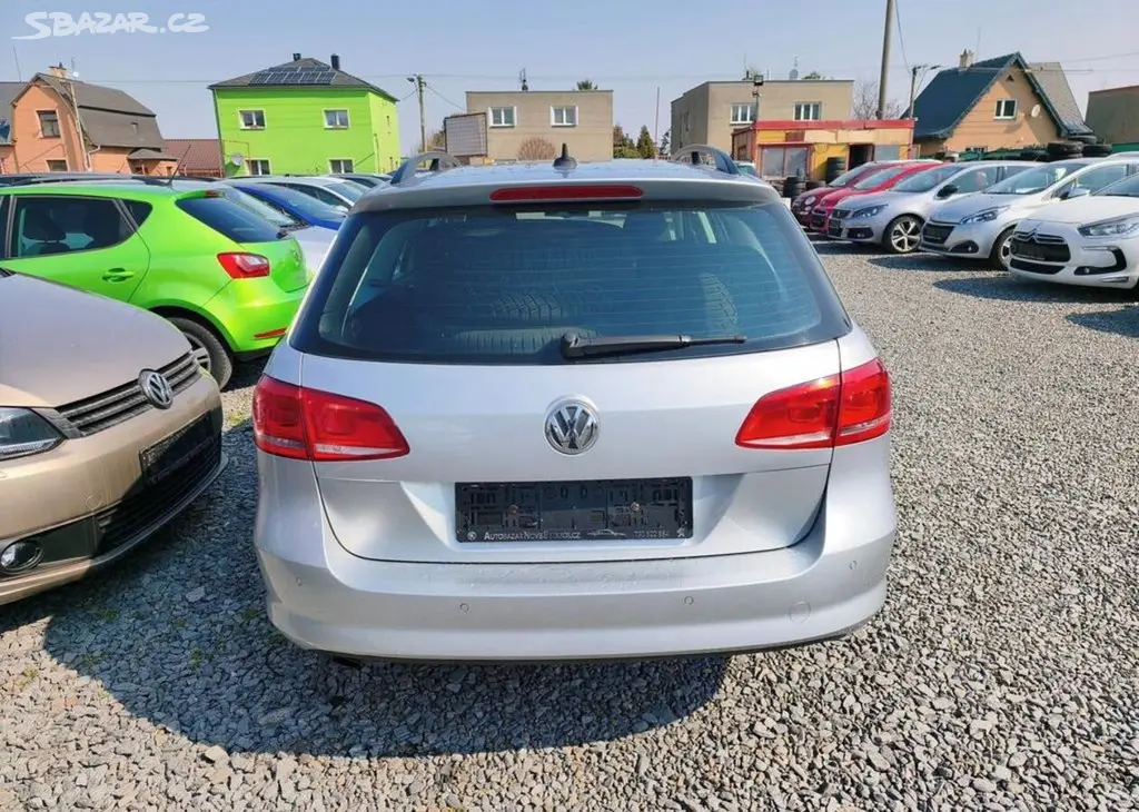 Volkswagen Passat 1.6 TDI Tempomat, Klima, Navi - fotka 5