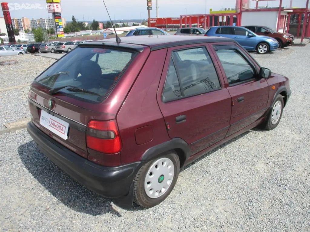 Škoda Felicia, 1,3 GLXi, 50kW, + 4x pneu, - fotka 5