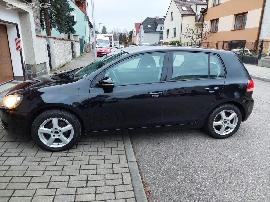Volkswagen Golf VI 1.4 MPI, 59 kW, r. v. 2011 - fotka 6