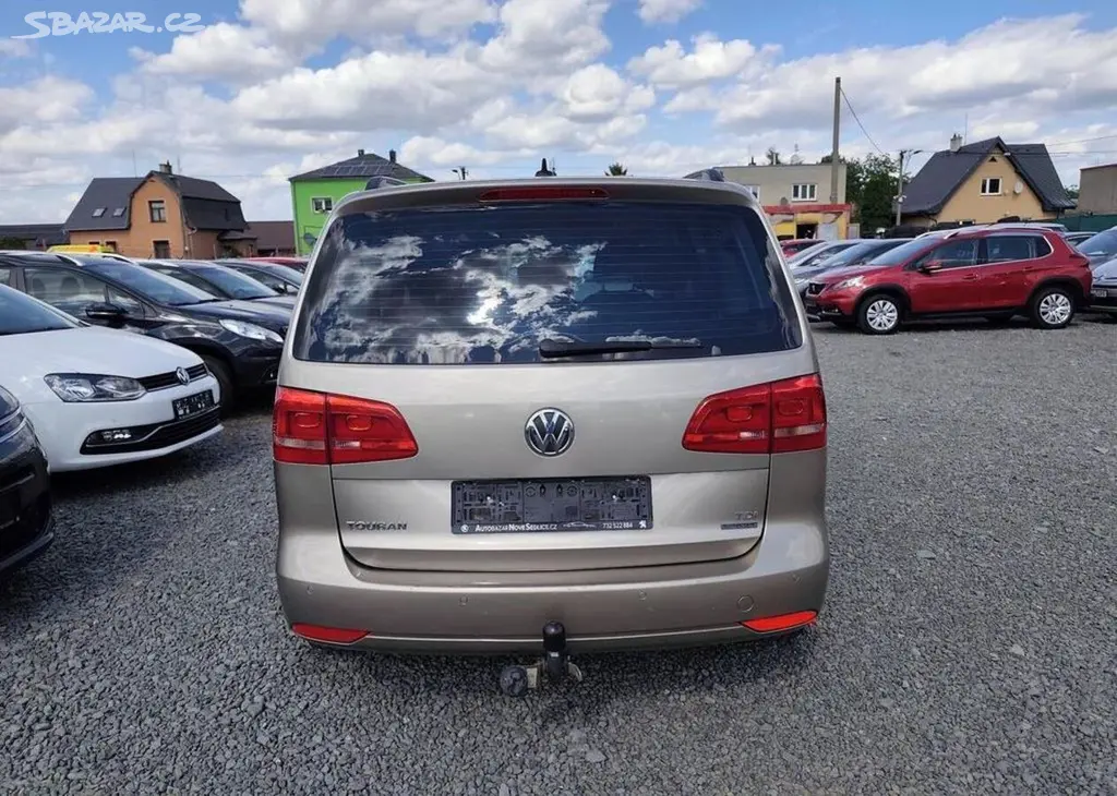 Volkswagen Touran 1.6 TDI 7 Míst, Panorama nafta - fotka 5