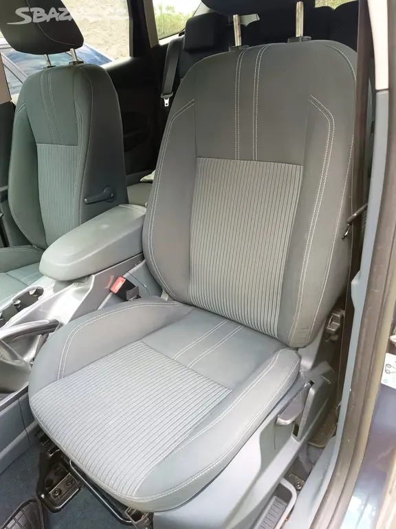 Ford c-max, 2.0tdci 103kw, manuál, r.v. 2011 - fotka 6