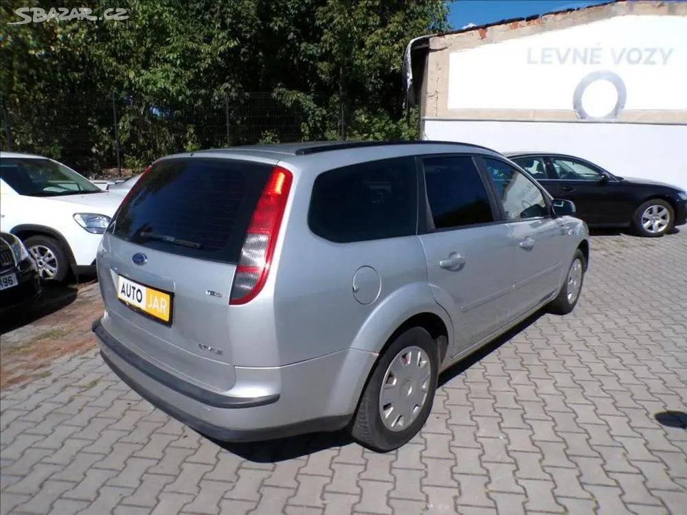 Ford Focus 1,6 TDCI DIGI.KLIMA - fotka 4
