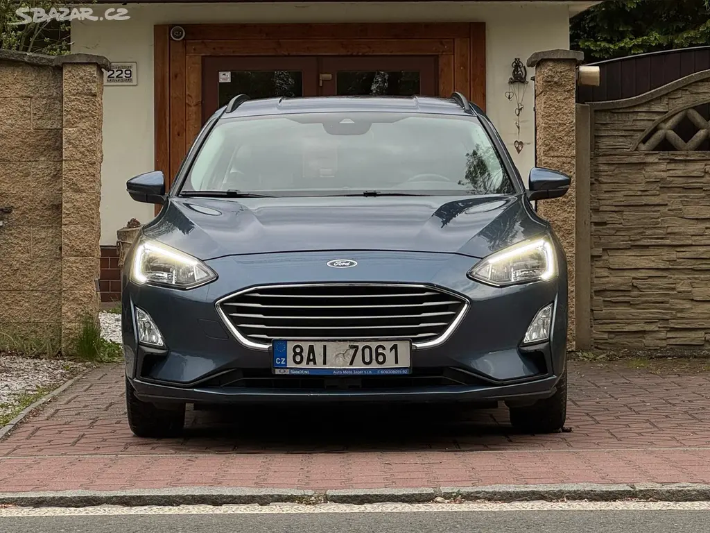 Ford Focus 1.0 EB 1.MAJ. ČR DPH SERVISKA 131xxx - fotka 2