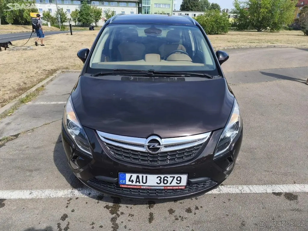 Opel Zafira 1,6 Tourer - fotka 2