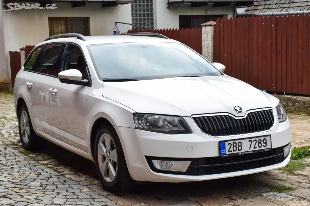 Škoda Octavia III Combi 1.6TDI 77kw ČR 2014 tažné - fotka 2