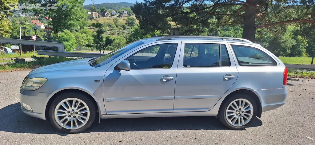 Škoda Octavia 2 facelift 1.8tsi L&K - fotka 3
