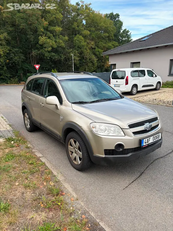 Chevrolet Captiva 2.0 VCDI 110 kW 7 míst, ČR - fotka 2
