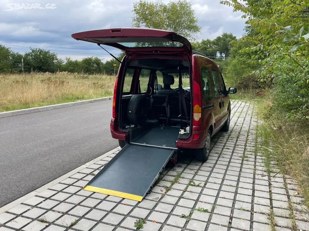Renault Kangoo pro převoz vozíčkáře - fotka 6