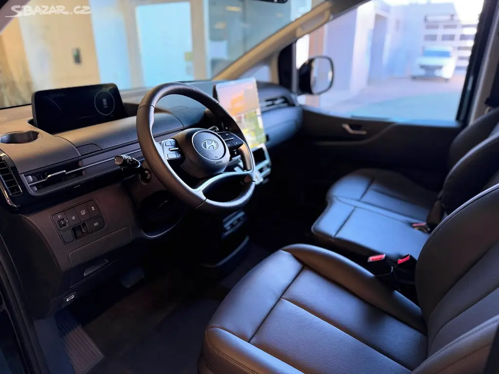 Hyundai Staria, 1.6 T-GDi HEV STYLE PREMIUM - fotka 6