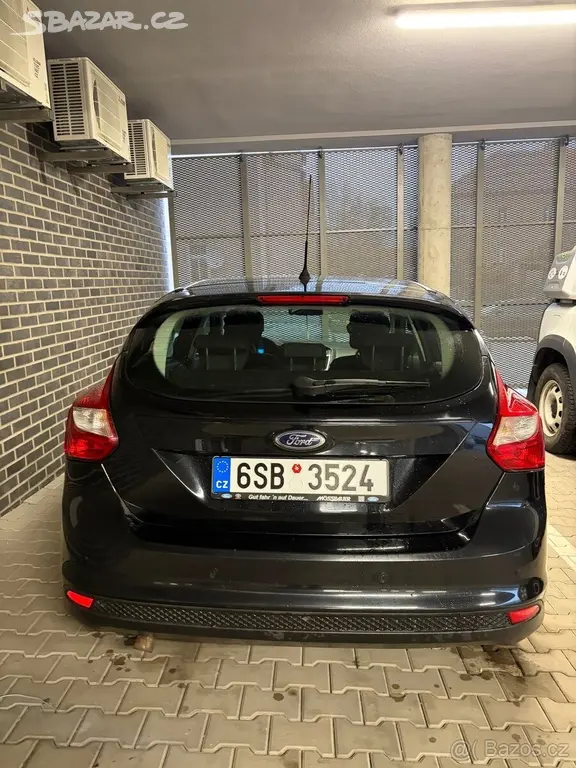Ford Focus 1,6 mk3 2011 - fotka 5