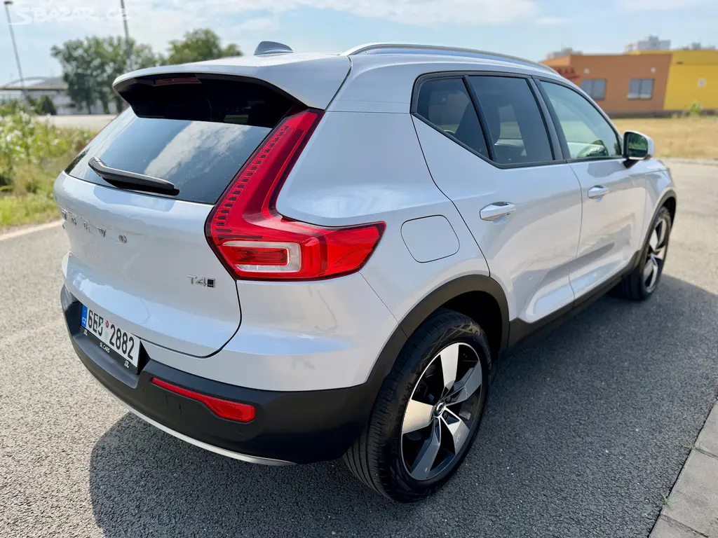 Volvo XC40, 2.0 T4 4X4 360K KŮŽE ČR DPH! - fotka 5
