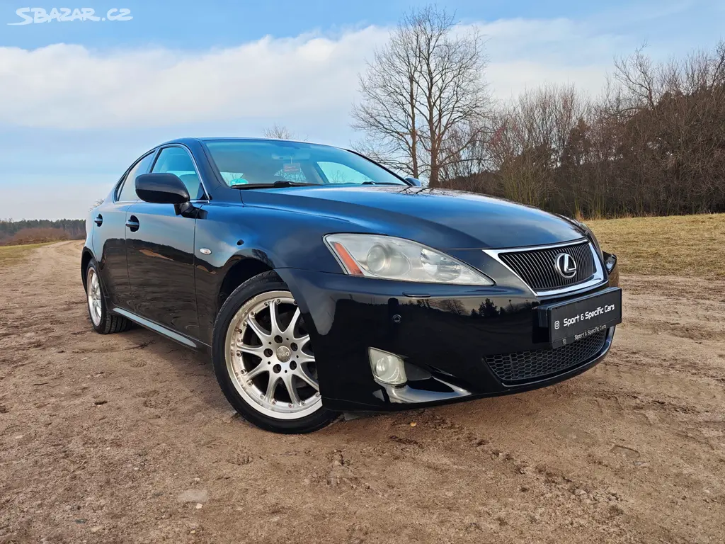 Lexus IS250,V6 153KW,Manual,2006,Luxury,bez koroze - fotka 2