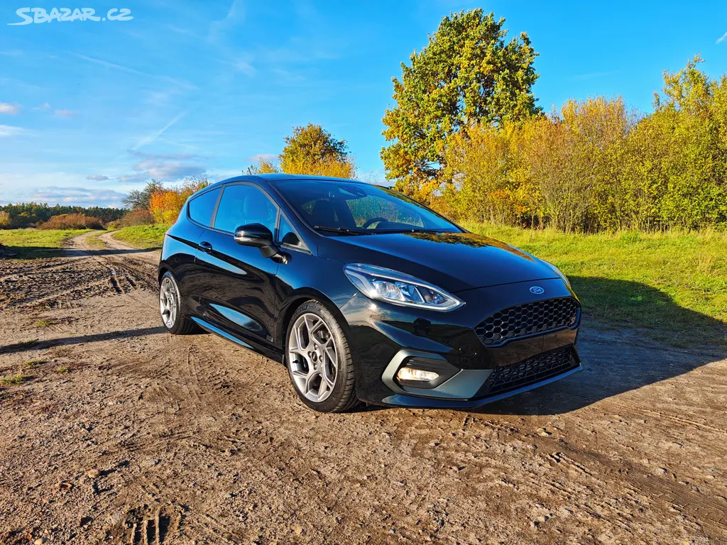 Fiesta MK8 ST,1.5 147KW,2018,17"alu,POUZE 67xxxkm - fotka 4