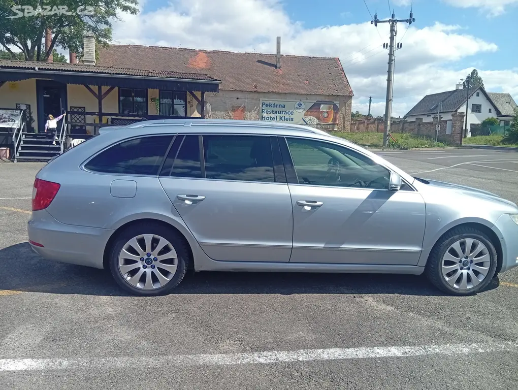 Škoda Superb II 2,0 TDI 125Kw Automat DSG - fotka 5