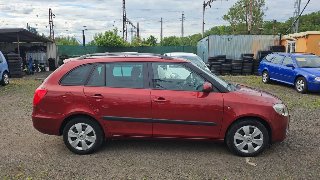 Škoda Fabia Combi II 1.2i 12V 51 kW, 1.Majitel - fotka 3