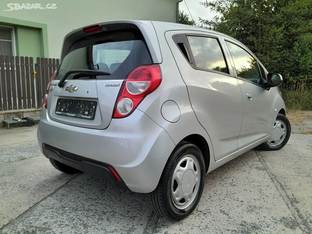 Chevrolet Spark 1.0i 50kW 2014 naj.128tis.NOVÁ STK - fotka 2