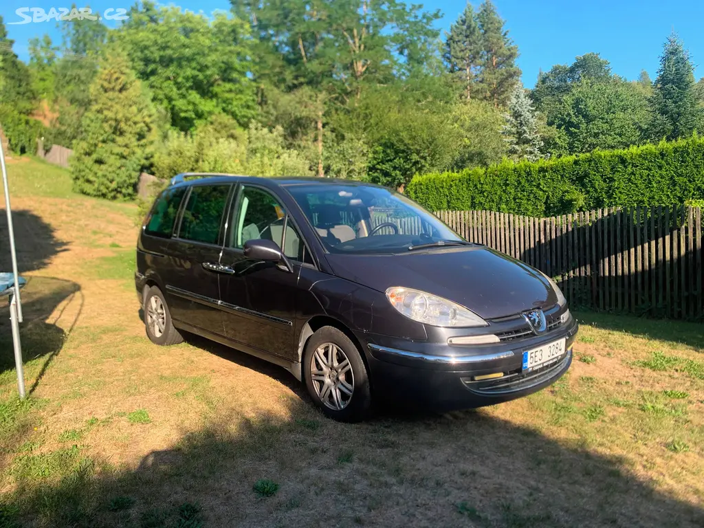 PEUGEOT 807 2.2HDI, 7 míst, tažné