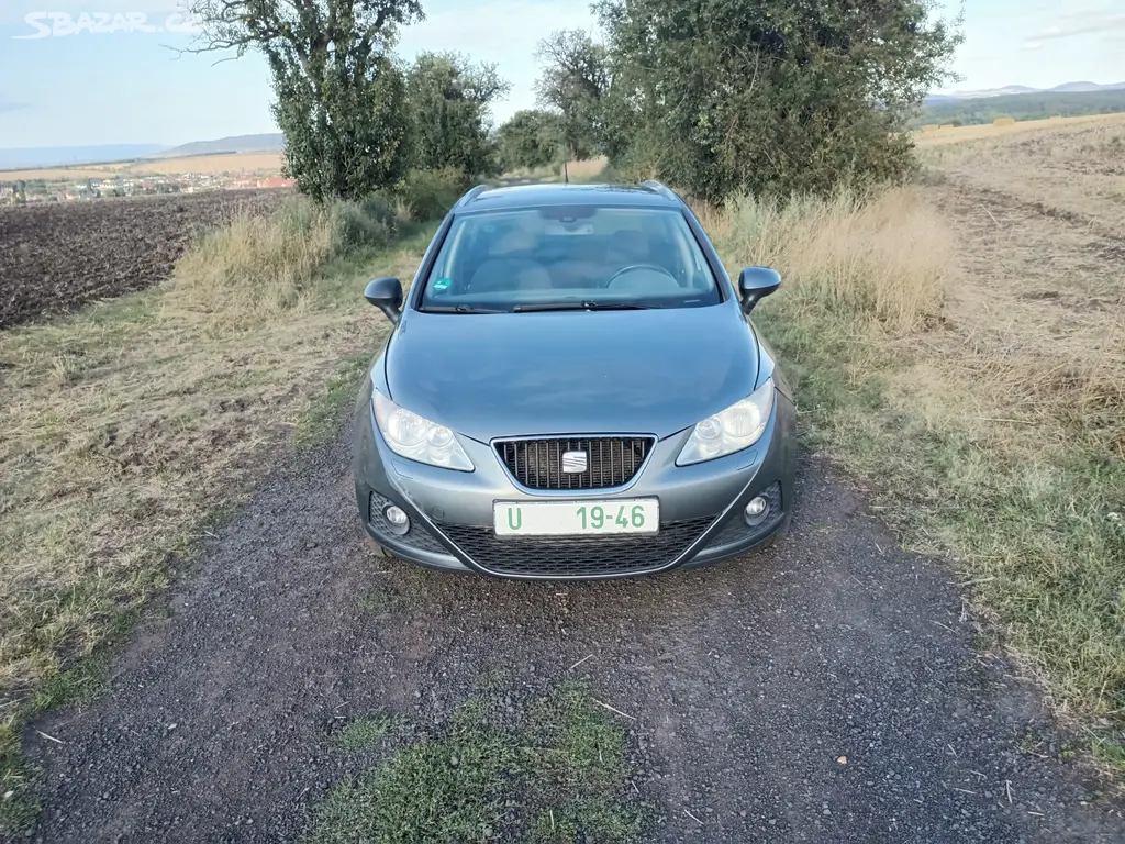 SEAT Ibiza ST Stylance 1,6 TDI/77 kw CR model 2012 - fotka 6
