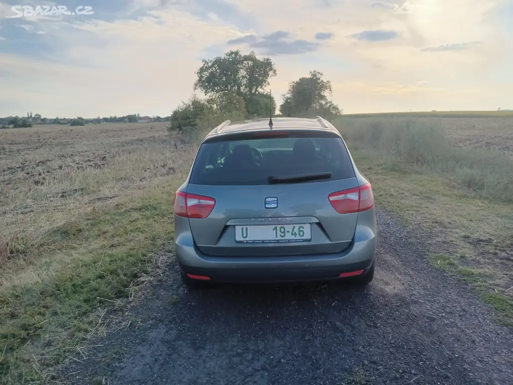 SEAT Ibiza ST Stylance 1,6 TDI/77 kw CR model 2012 - fotka 4