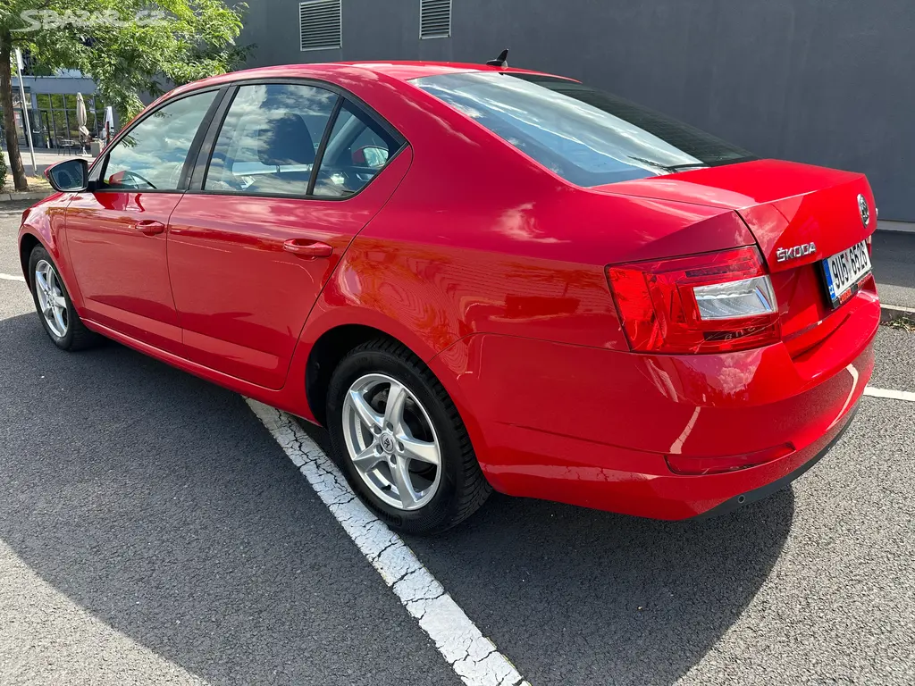 Škoda Octavia, 1.6Tdi 81kw DSG - fotka 5