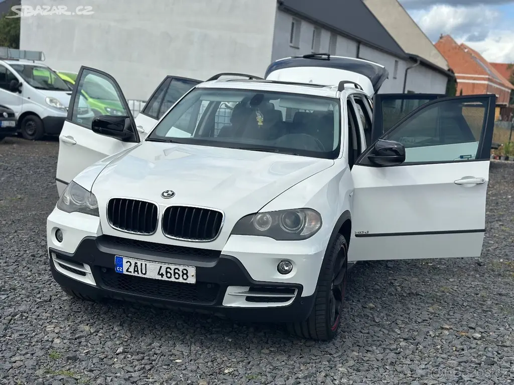 BMW X5 3,0D (173kW) POHON 4x4 - fotka 5