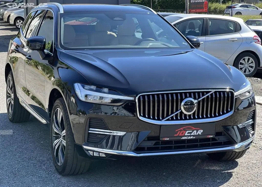 Volvo XC60 INSCRIPTION 2.0 B4 AWD ČR DPH - fotka 3