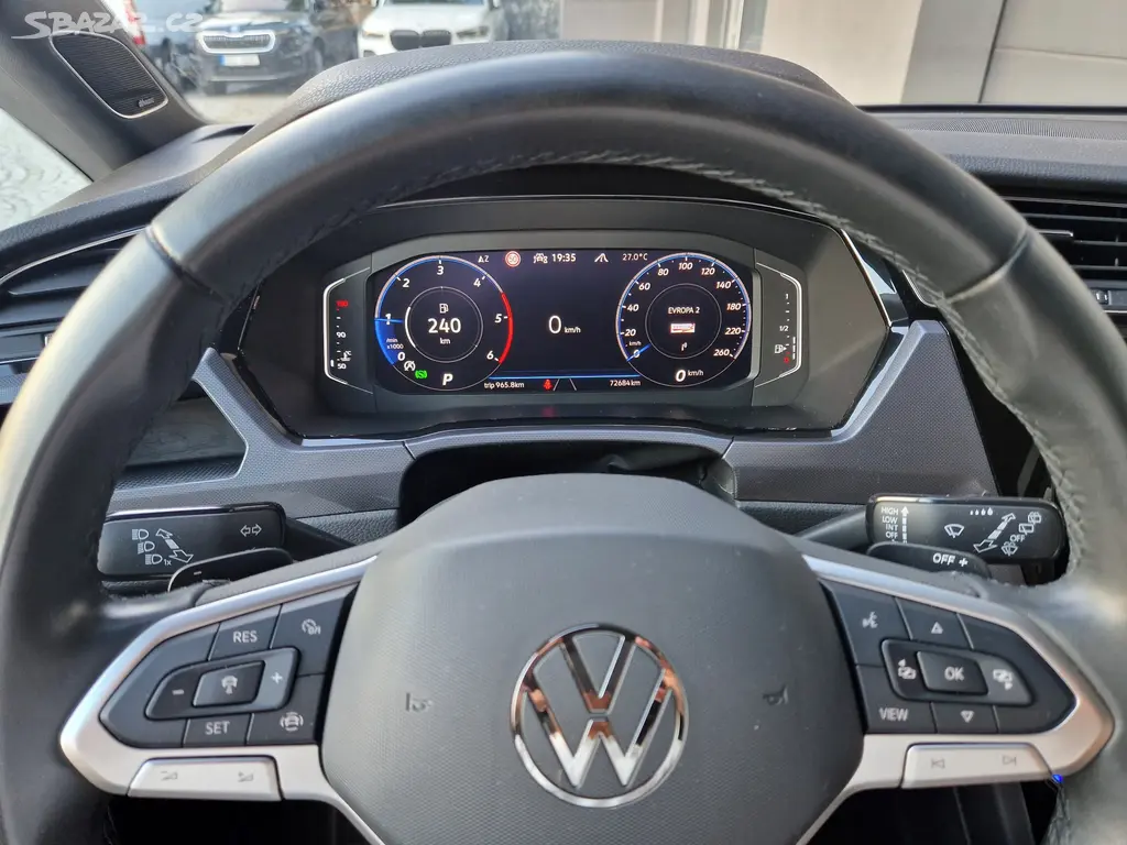 Volkswagen Touran 2,0 TDI, 110 KW, DSG, R line - fotka 6