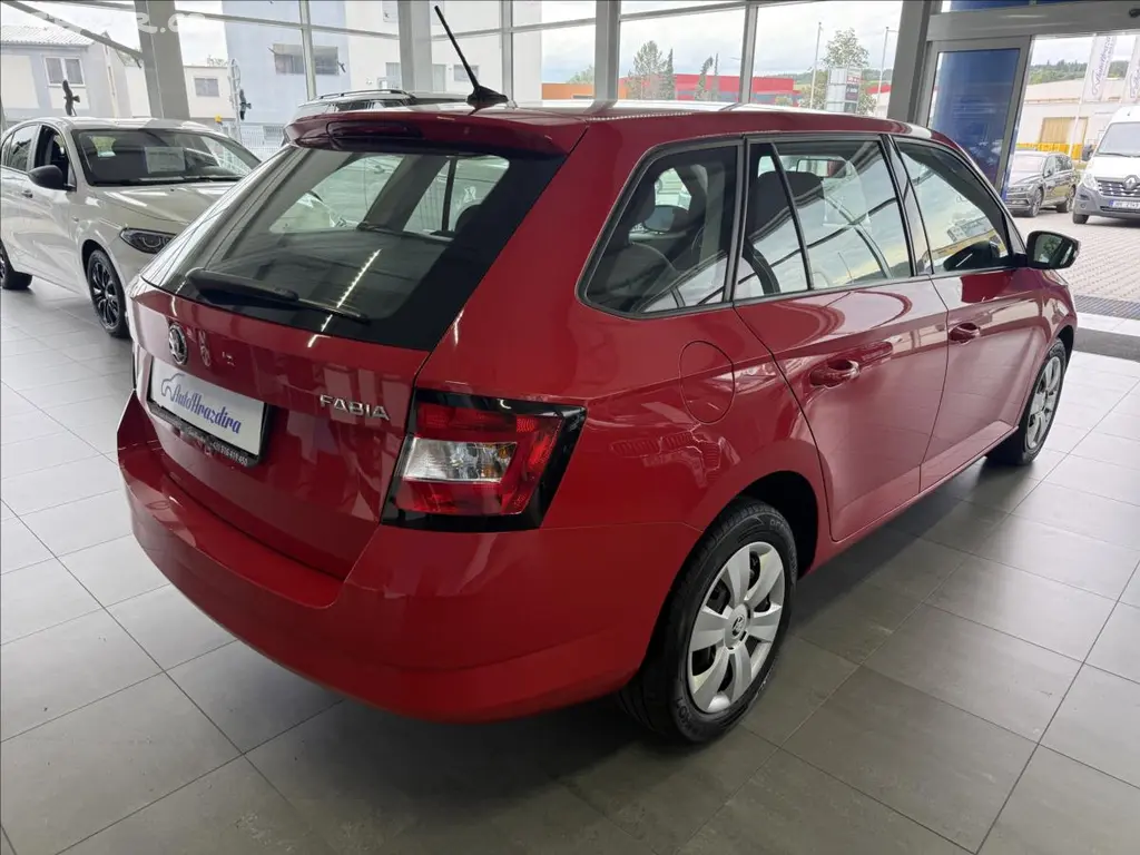 Škoda Fabia, 1,0 1.MAJ,SERVISKA,AMBITION - fotka 6
