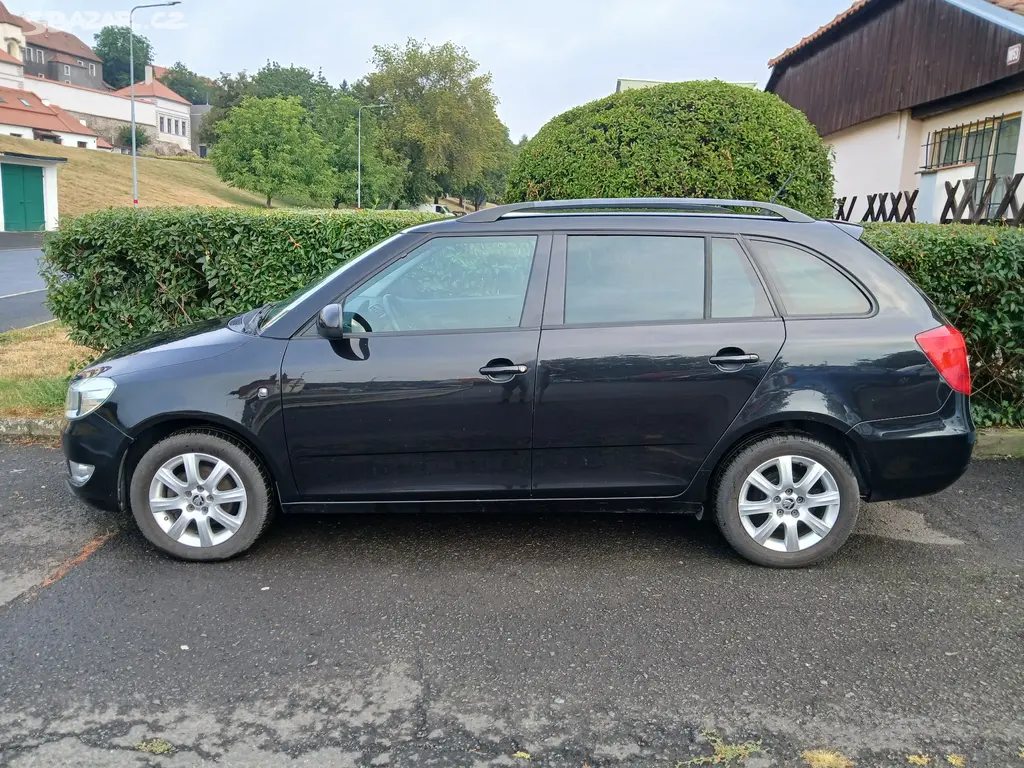 Škoda Fabia Com 1.2TSi 63kW serviska - fotka 2