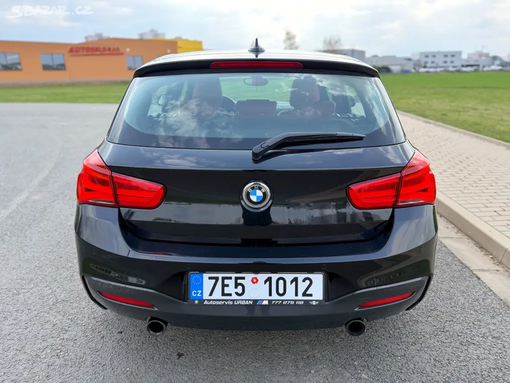 BMW Řada 1, M135i xDRIVE NAVI H/K LED KŮŽE - fotka 4