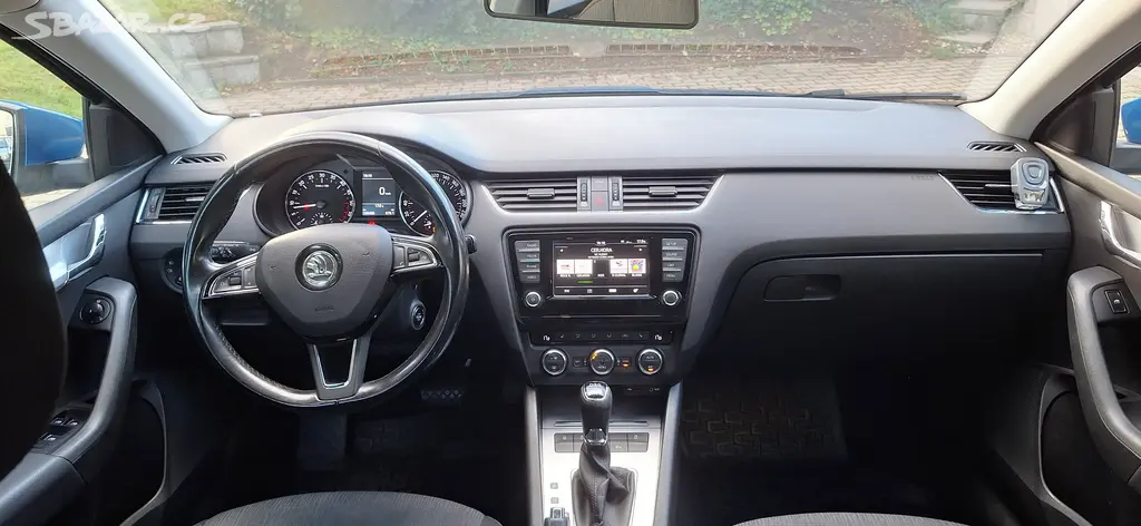 Škoda Octavia combi III 4x4 automat diesel 135kW - fotka 6