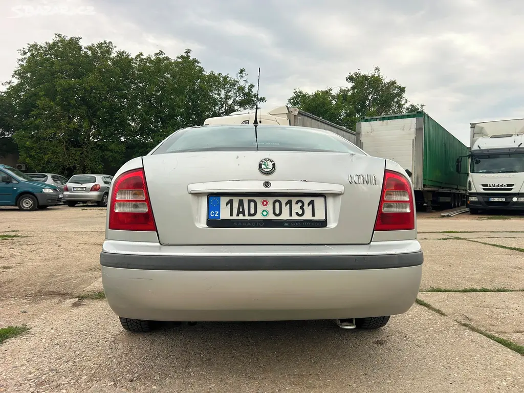 Klima, Výbava Elegance, Škoda Octavia 2.0 MPI 85kw - fotka 6