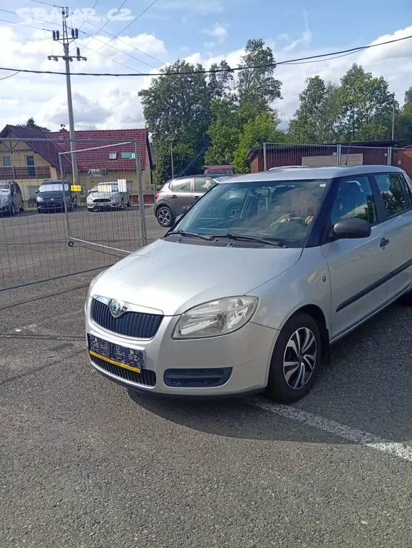 Škoda Fabia 1,2 benzín 44kw-Nová TK 18.8.2026 - fotka 3